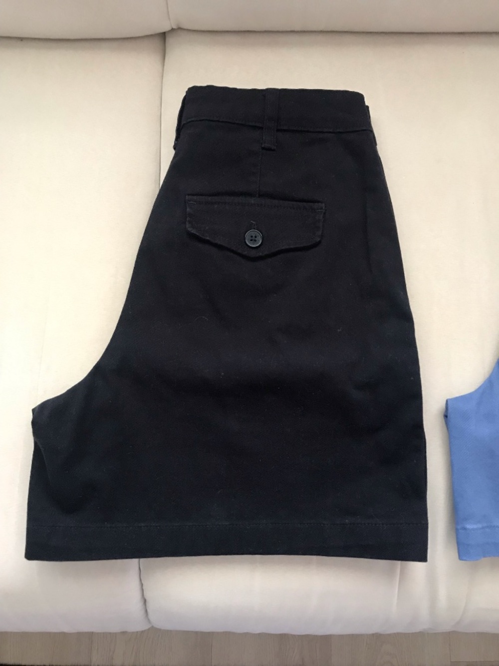Set of 2 Banana Republic shorts - Picture 4 of 5